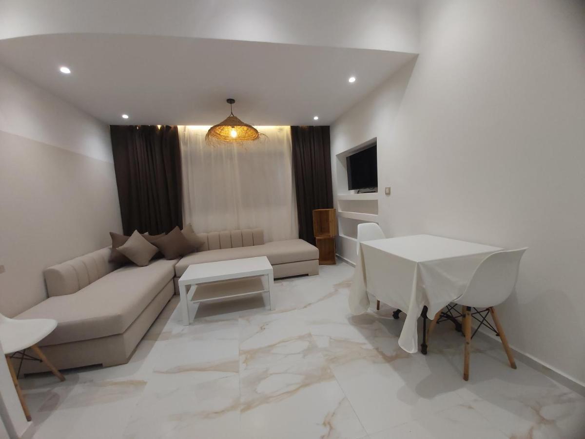 Piso Centrico Y A Pie De Playa. Apartment Martil Bagian luar foto